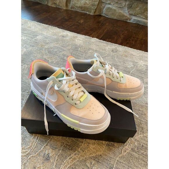 NIke Air Force One Pixel Womens sneakers size 8 main image 6